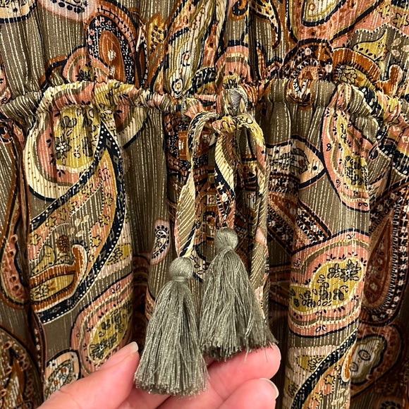 Molly Bracken Paisley Short Sleeve Jumpsuit - Picture 6 of 16